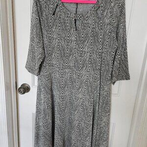 Herringbone stretchy dress with peek-a-boo neckline 3/4 sleeves (S16)